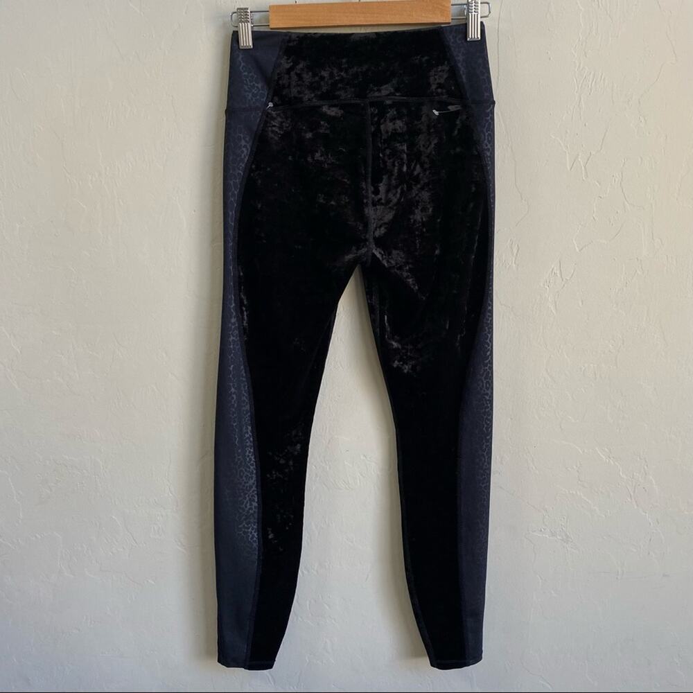 NEW Good American Black Cheetah Velvet Leggings - Picture 4 of 7